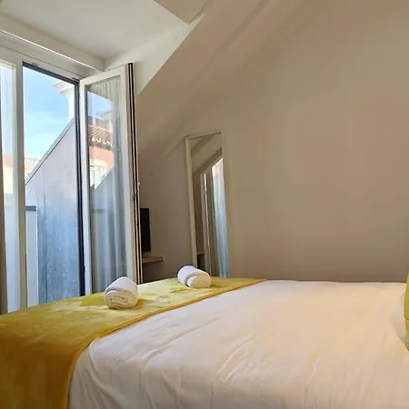 Affittacamere Correio Velho Suites Iii *